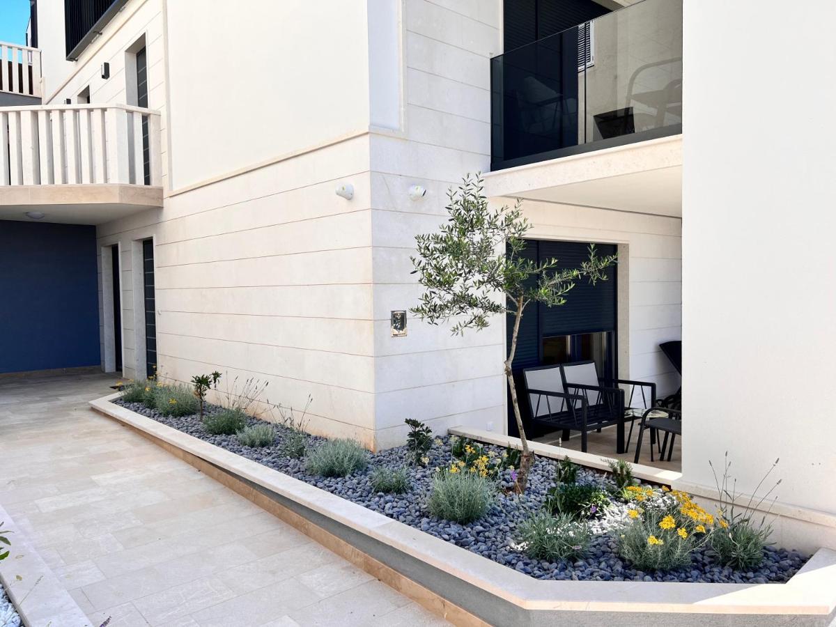 Luxury Beachfront Villa Carlisa Čiovo Dış mekan fotoğraf