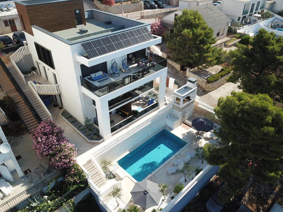 Luxury Beachfront Villa Carlisa Čiovo Dış mekan fotoğraf